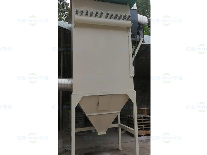 河南信陽(yáng)珍珠巖保溫板廠除塵器調(diào)試運(yùn)行 河南信陽(yáng)珍珠巖保溫板廠除塵器調(diào)試運(yùn)行