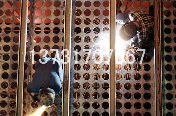 瀝青拌合站袋式除塵器的基本知識 瀝青拌合站袋式除塵器的基本知識